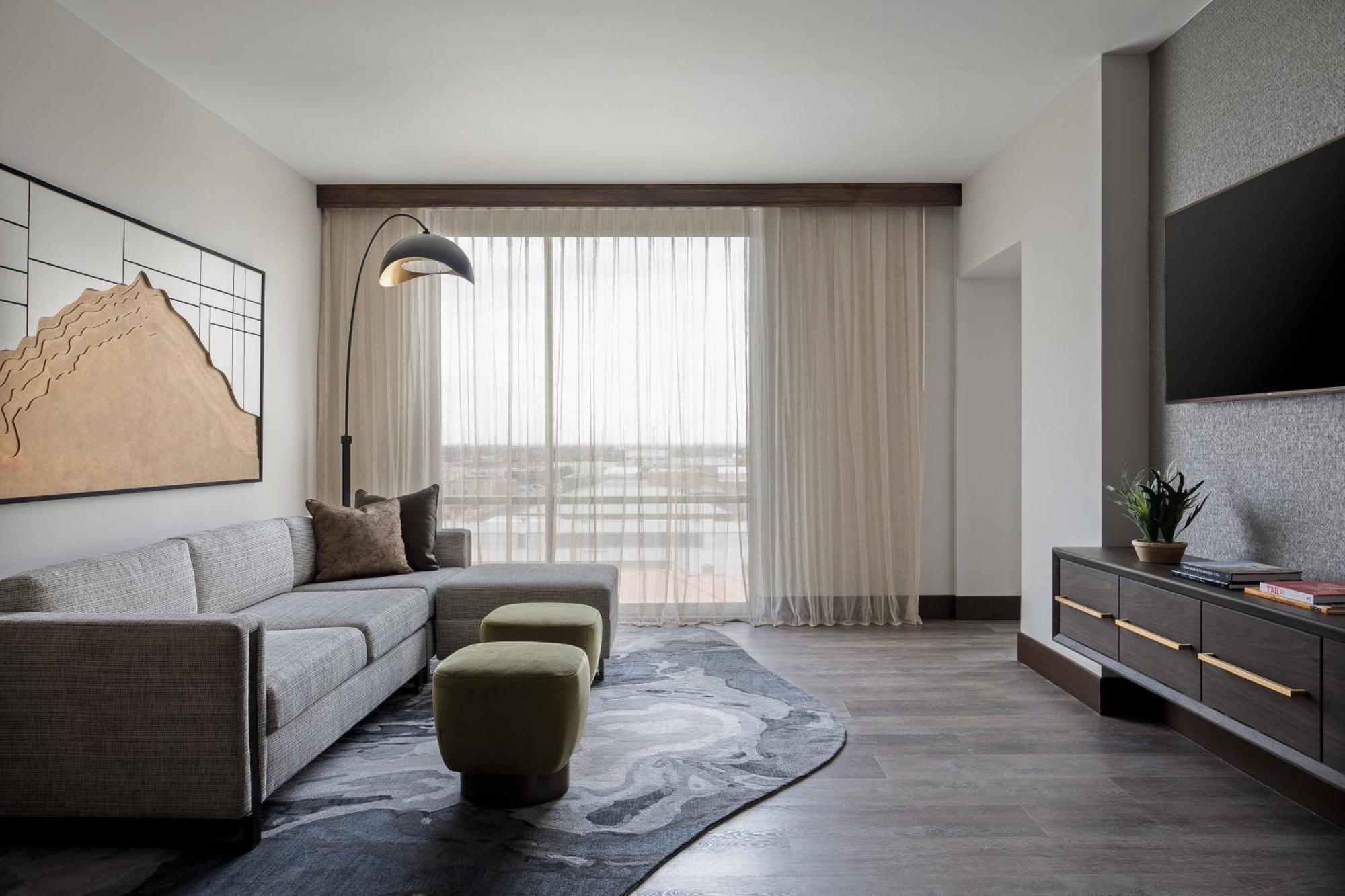 Odessa Marriott Hotel & Conference Center Экстерьер фото